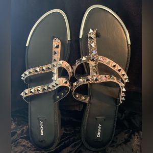 DKNY NWT Slip-on Sandal